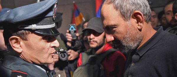 Митинг оппозиции в Ереване Митинг оппозиции в Ереване - Sputnik Армения