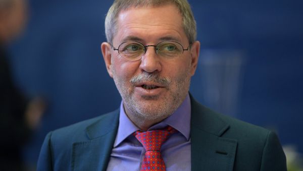 Пресс-секретарь - директор департамента информации и рекламы корпорации Роснефть Михаил Леонтьев - Sputnik Армения