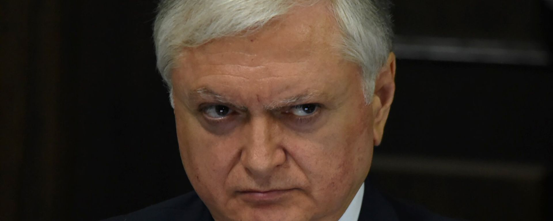 Врио министра иностранных дел Эдвард Налбандян на заседании правительства Армении (11 мая 2018). Еревaн - Sputnik Արմենիա, 1920, 15.10.2020