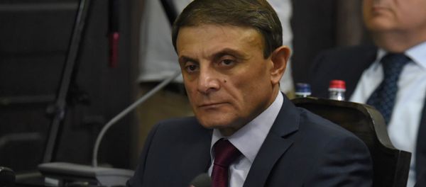 Начальник Полиции Армении Валерий Осипян на заседании правительства Армении (11 мая 2018). Еревaн Начальник Полиции Армении Валерий Осипян на заседании правительства Армении (11 мая 2018). Еревaн - Sputnik Արմենիա