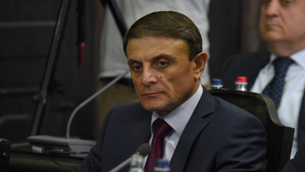 Начальник Полиции Армении Валерий Осипян на заседании правительства Армении (11 мая 2018). Еревaн Начальник Полиции Армении Валерий Осипян на заседании правительства Армении (11 мая 2018). Еревaн - Sputnik Արմենիա