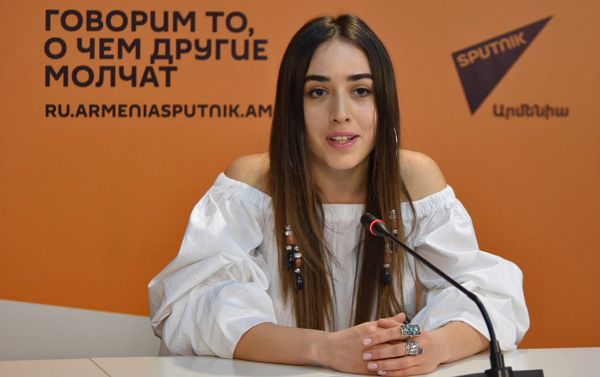 Пресс-конференция певицы Србуи Саркисян (11 мая 2018). Еревaн - Sputnik Армения
