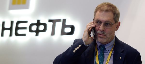 Директор департамента информации и рекламы корпорации Роснефть Михаил Леонтьев - Sputnik Армения