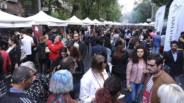В Ереване отметили Винные дни - Sputnik Армения