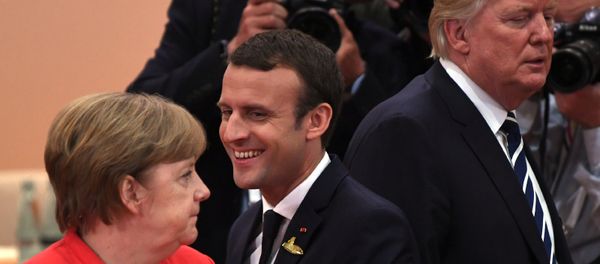 Президент Франции Эммануэль Макрон, канцлер Германии Ангела Меркель и президент США Дональд Трамп во время встречи G20 (7 июля 2017). Гамбург, Германия Президент Франции Эммануэль Макрон, канцлер Германии Ангела Меркель и президент США Дональд Трамп во время встречи G20 (7 июля 2017). Гамбург, Германия - Sputnik Армения