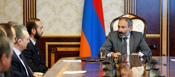 Совещание нового правительства Армении во главе с премьер-министром Николом Пашиняном (13 мая 2018). Еревaн - Sputnik Արմենիա