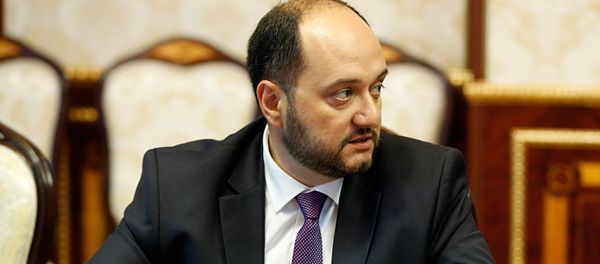 Министр образования и науки Араик Арутюнян на совещании нового правительства (13 мая 2018). Еревaн - Sputnik Армения
