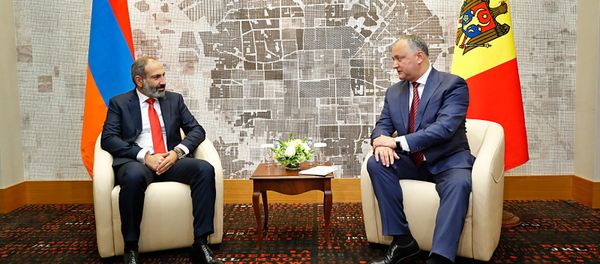 Встреча премьер-министра Армении Никола Пашиняна и Президента Молдавии Игоря Додона (14 мая 2018). Сочи Встреча премьер-министра Армении Никола Пашиняна и Президента Молдавии Игоря Додона (14 мая 2018). Сочи - Sputnik Армения