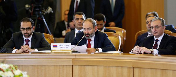 Делегация Армении во главе с премьер-министром Николом Пашиняном на саммите ЕАЭС (14 мая 2018). Сочи - Sputnik Արմենիա