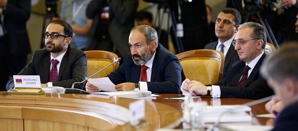 Делегация Армении во главе с премьер-министром Николом Пашиняном на саммите ЕАЭС (14 мая 2018). Сочи - Sputnik Армения
