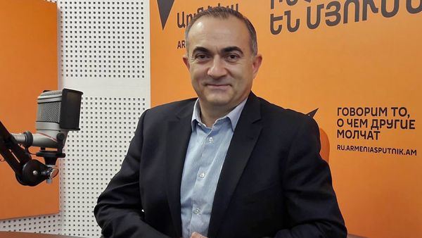 Теван Погосян - Sputnik Արմենիա