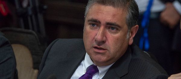 Министр сельского хозяйства Армении Артур Хачатрян на заседании правительства (17 мая 2018). Еревaн Министр сельского хозяйства Армении Артур Хачатрян на заседании правительства (17 мая 2018). Еревaн - Sputnik Армения