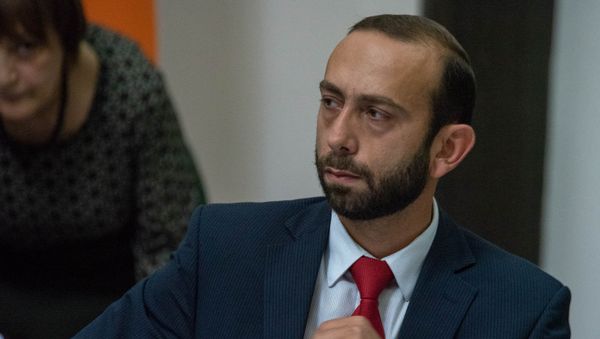 Первый вице-премьер Арарат Мирзоян на заседании правительства Армении (17 мая 2018). Еревaн - Sputnik Армения