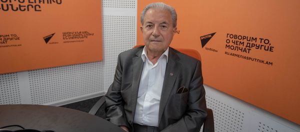 Дмитрий Атбашьян Дмитрий Атбашьян - Sputnik Армения