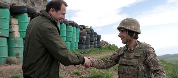 Министр обороны РА Давид Тоноян в воинской части - Sputnik Армения