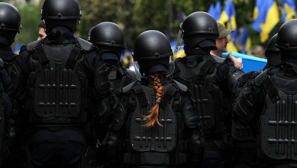Фотография Косичка (Police pigtail) Сергея Гапона (Беларусь). Главные новости, одиночные фотографии. - Sputnik Армения