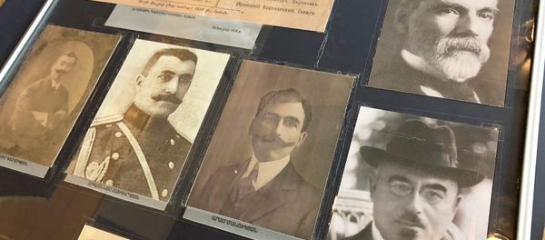Фотографии членов первого правительства Армении. Национальный архив Армении Фотографии членов первого правительства Армении. Национальный архив Армении - Sputnik Армения