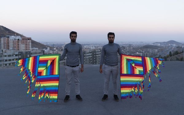 Снимок Близнецы фотографа Шивы Хадеми, вошедший в шорт-лист лауреатов конкурса им. Андрея Стенина Снимок Близнецы фотографа Шивы Хадеми, вошедший в шорт-лист лауреатов конкурса им. Андрея Стенина - Sputnik Армения