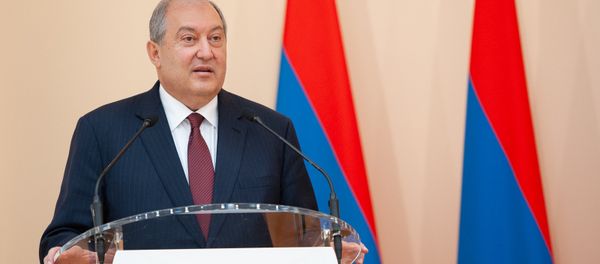 Президент Армении Армен Саркисян во время вручения премий деятелям науки и искусства (24 мая 2018). Еревaн - Sputnik Армения