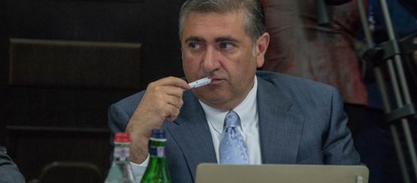 Министр сельского хозяйства Артур Хачатрян на заседании правительства Армении (24 мая 2018). Еревaн - Sputnik Армения