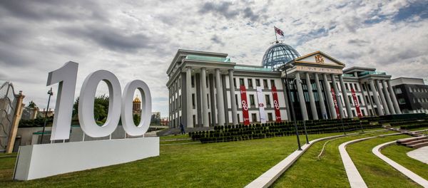 Резиденция президента Грузии в преддверии Дня независимости и 100-летия со дня основания Первой демократической республики (25 мая 2018). Тбилиси - Sputnik Армения
