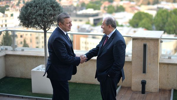 Встреча Президента Армении Армена Саркисяна с премьер-министром Грузии Георгием Квирикашвили (25 мая 2018). Тбилиси - Sputnik Армения
