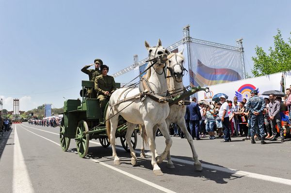 Праздование 100-летия провозглашения Первой Республики и Победы в Сардарапатском сражении (28 мая 2018). Сардарапат - Sputnik Армения