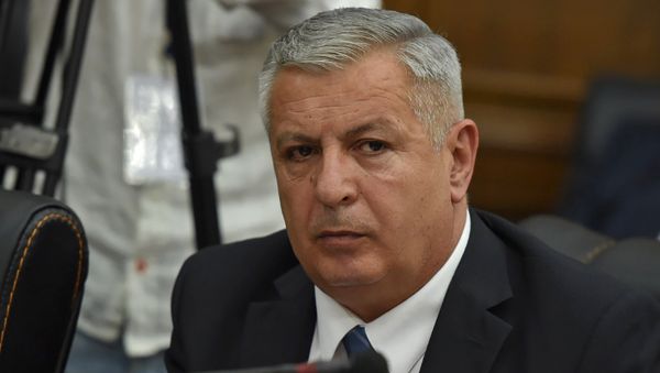 Депутат от фракции Царукян Сергей Багратян в парламенте (29 мая 2018). Еревaн - Sputnik Արմենիա