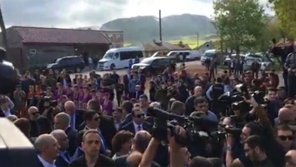 Премьер-министр Никол Пашинян выступил на встрече с армянами Самцхе-Джавахетии - Sputnik Армения