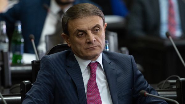 Начальник Полиции Армении Валерий Осипян на заседании правительства (1 июня 2018). Еревaн - Sputnik Армения