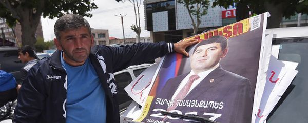 Сторонники мэра города Масис бойкотируют суд административных районов Кентрон и Норк-Мараш (2 июня 2018). Еревaн - Sputnik Армения