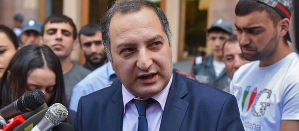 Акция протеста представителей компаний, осуществляющих пассажирксие перевозки из Армении в Россию (4 июня 2018). Еревaн - Sputnik Արմենիա