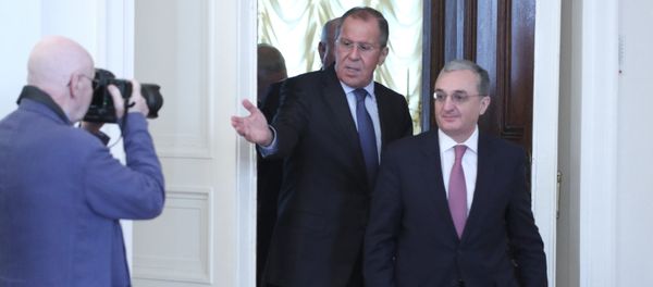 Встреча глав МИД Армении и России Зограба Мнацаканяна и Сергея Лаврова (7 июня 2018). Москвa Встреча глав МИД Армении и России Зограба Мнацаканяна и Сергея Лаврова (7 июня 2018). Москвa - Sputnik Армения