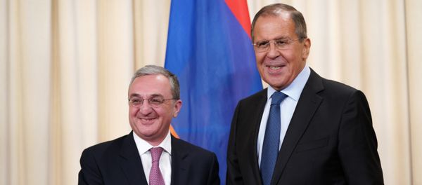 Встреча глав МИД Армении и России Зограба Мнацаканяна и Сергея Лаврова (7 июня 2018). Москвa Встреча глав МИД Армении и России Зограба Мнацаканяна и Сергея Лаврова (7 июня 2018). Москвa - Sputnik Армения