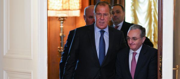 Встреча глав МИД Армении и России Зограба Мнацаканяна и Сергея Лаврова (7 июня 2018). Москвa - Sputnik Армения
