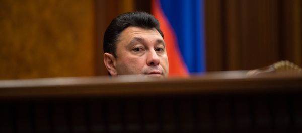 Вице-спикер Парламента Армении Эдуард Шармазанов на внеочередном заседании НС (7 июня 2018). Еревaн Вице-спикер Парламента Армении Эдуард Шармазанов на внеочередном заседании НС (7 июня 2018). Еревaн - Sputnik Армения