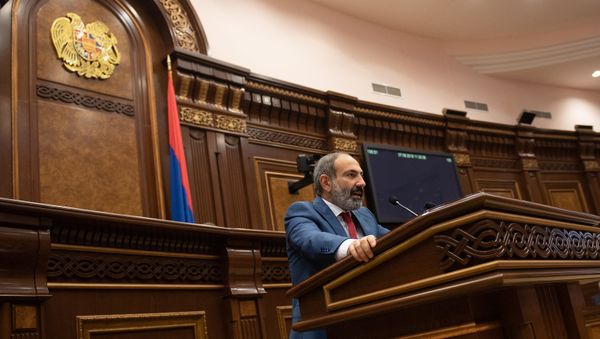 Премьер-министр Армении Никол Пашинян в Парламенте (7 июня 2018). Еревaн - Sputnik Армения
