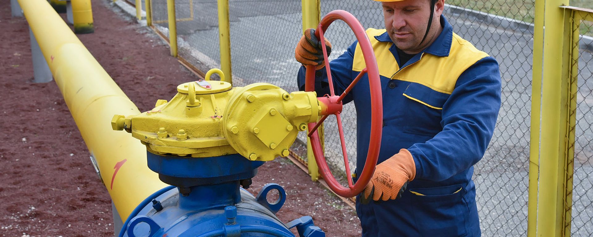 Сотрудник Газпром Армения - Sputnik Армения, 1920, 26.03.2022