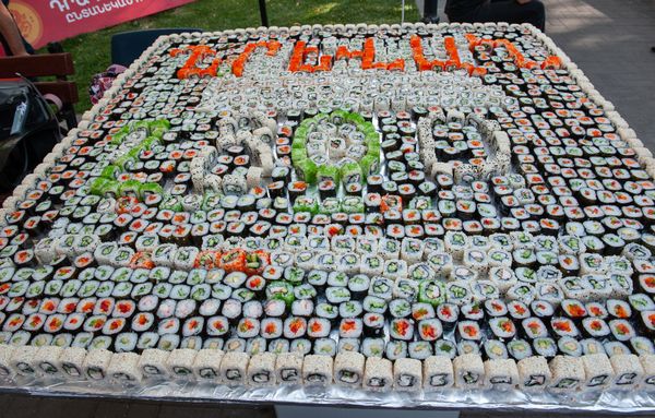 Фестиваль еды Yerevan Food Fest прошел на площади Республики (10 июня 2018). Ереван - Sputnik Армения