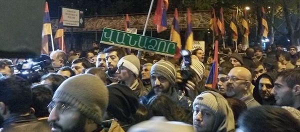 Митинг и шествие оппозиционного фронта «Новая Армения» проходит в Ереване - Sputnik Արմենիա