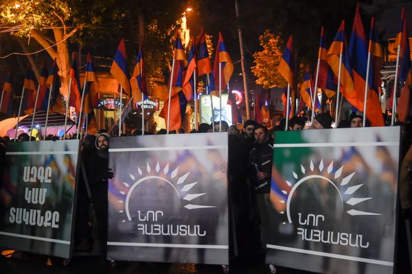 Митинг и шествие оппозиционного фронта «Новая Армения» проходит в Ереване - Sputnik Армения