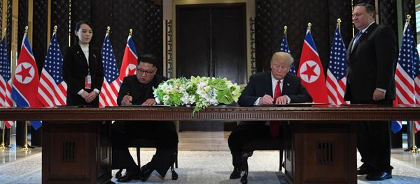 Встреча лидеров США Дональда Трампа и Северной Кореи Ким Чен Ына (12 июня 2018). Отель Capella, остров Сентоза, Сингапур - Sputnik Արմենիա