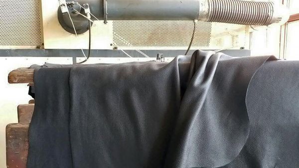 Երևանի Arleder կաշվի գործարանում - Sputnik Արմենիա