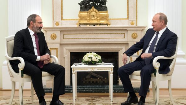 Встреча премьер-министра Армении Никола Пашиняна и Президента России Владимира Путина (13 июня 2018). Москвa - Sputnik Արմենիա