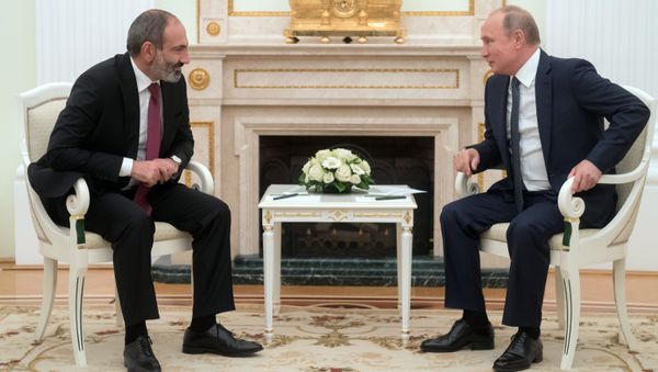 Встреча премьер-министра Армении Никола Пашиняна и Президента России Владимира Путина (13 июня 2018). Москвa - Sputnik Армения