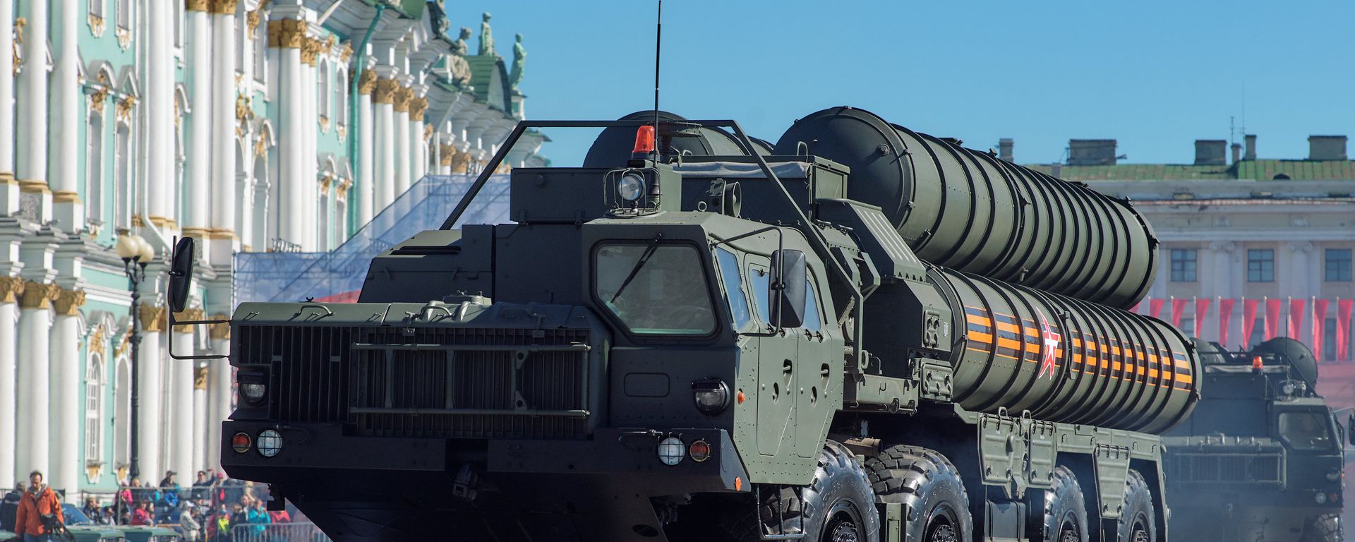 Зенитный ракетный комплекс С-400 Триумф - предшественник С-500. Зенитный ракетный комплекс С-400 Триумф - предшественник С-500. - Sputnik Армения, 1920, 03.11.2019