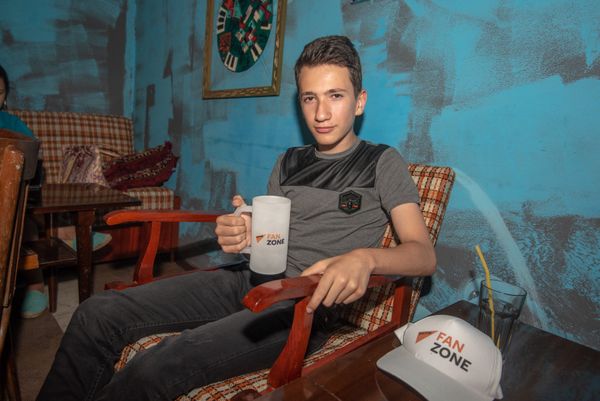 Мальчик с призом в Sputnik Fan Zone - Sputnik Армения