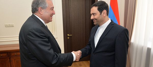 Президент Армен Саркисян принял чрезвычайного и полномочного посла Ирана в Армении Сееда Казема Саджади (15 июня 2018). Еревaн - Sputnik Արմենիա