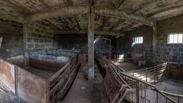 Бывший свинарник, село Гай, Армавирская область Бывший свинарник, село Гай, Армавирская область - Sputnik Արմենիա