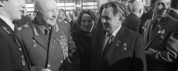 Маршал Иван Баграмян на XXVI съезде КПСС Маршал Иван Баграмян на XXVI съезде КПСС - Sputnik Армения